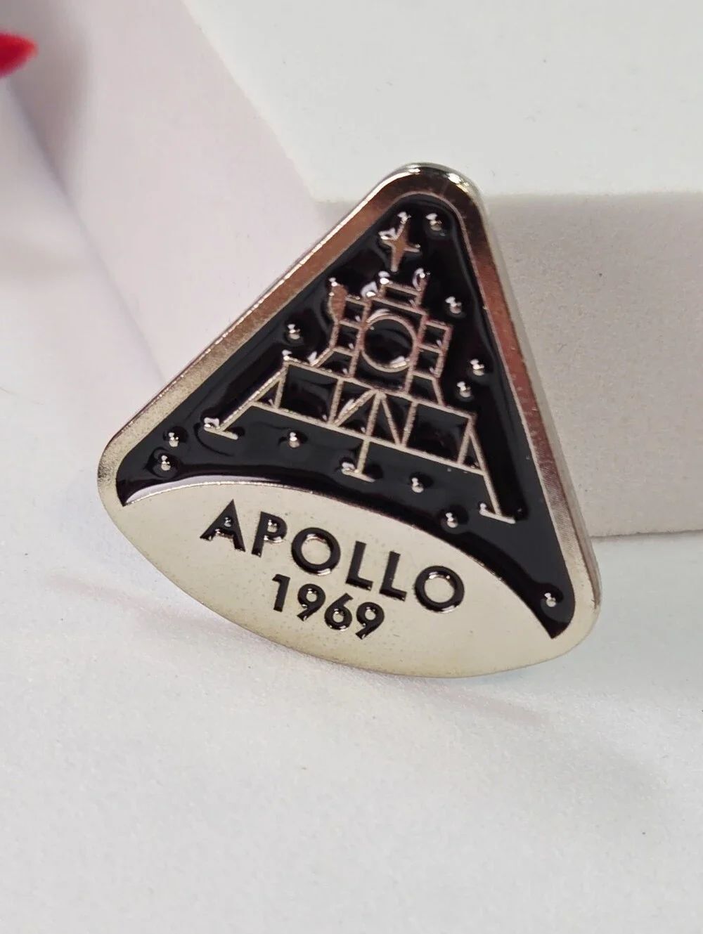 Apollo 1969 Space Pin Lunar Lander NASA Enamel Triangle Badge Retro Sci-Fi